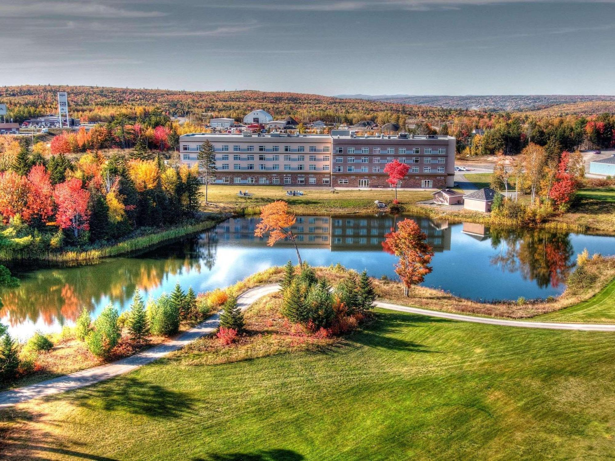 Radisson Kingswood Hotel & Suites, Fredericton Exterior foto